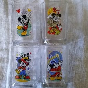 Set of 4 McDonald's millennium Disney glasses